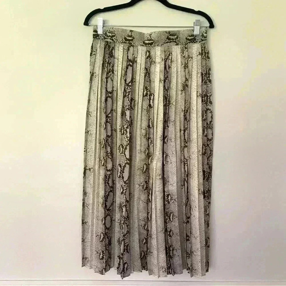 Dress Forum Women's Snakeskin Print Pleated Midi Skirt Size Large - Picture 6 of 14